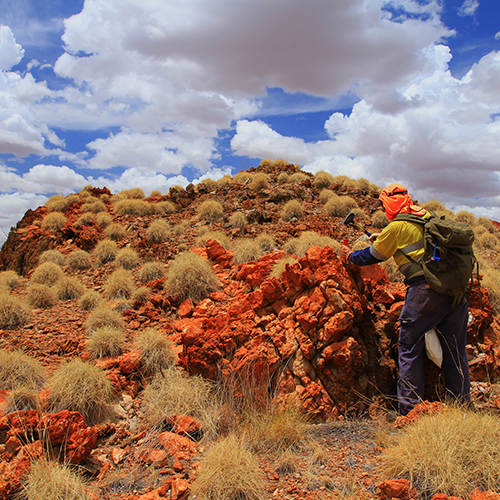 Sampling Lynas Find project Image credit: wImage credit: www.dakotaminerals.com.au